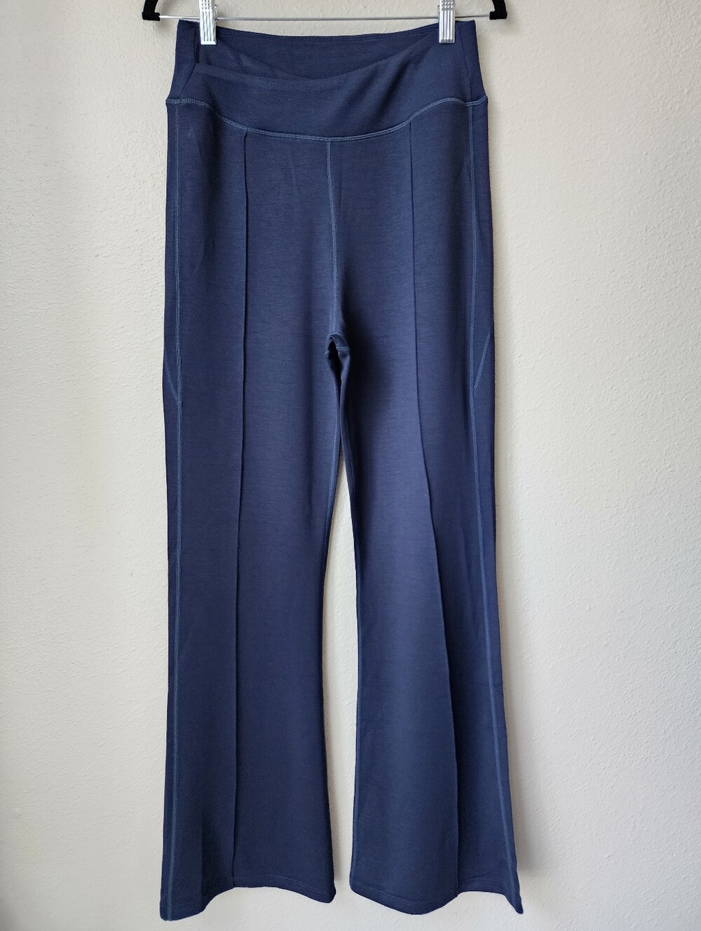 Halara Navy Blue Pintuck Crossover High Waisted Flare Leggings Yoga Pants Medium